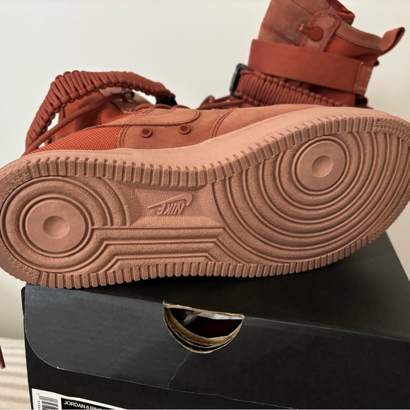 Nike SF Air Force 1 High Dusty Peach Mens Sneakers Sporty Shoes  US Size 8 - Picture 3 of 5
